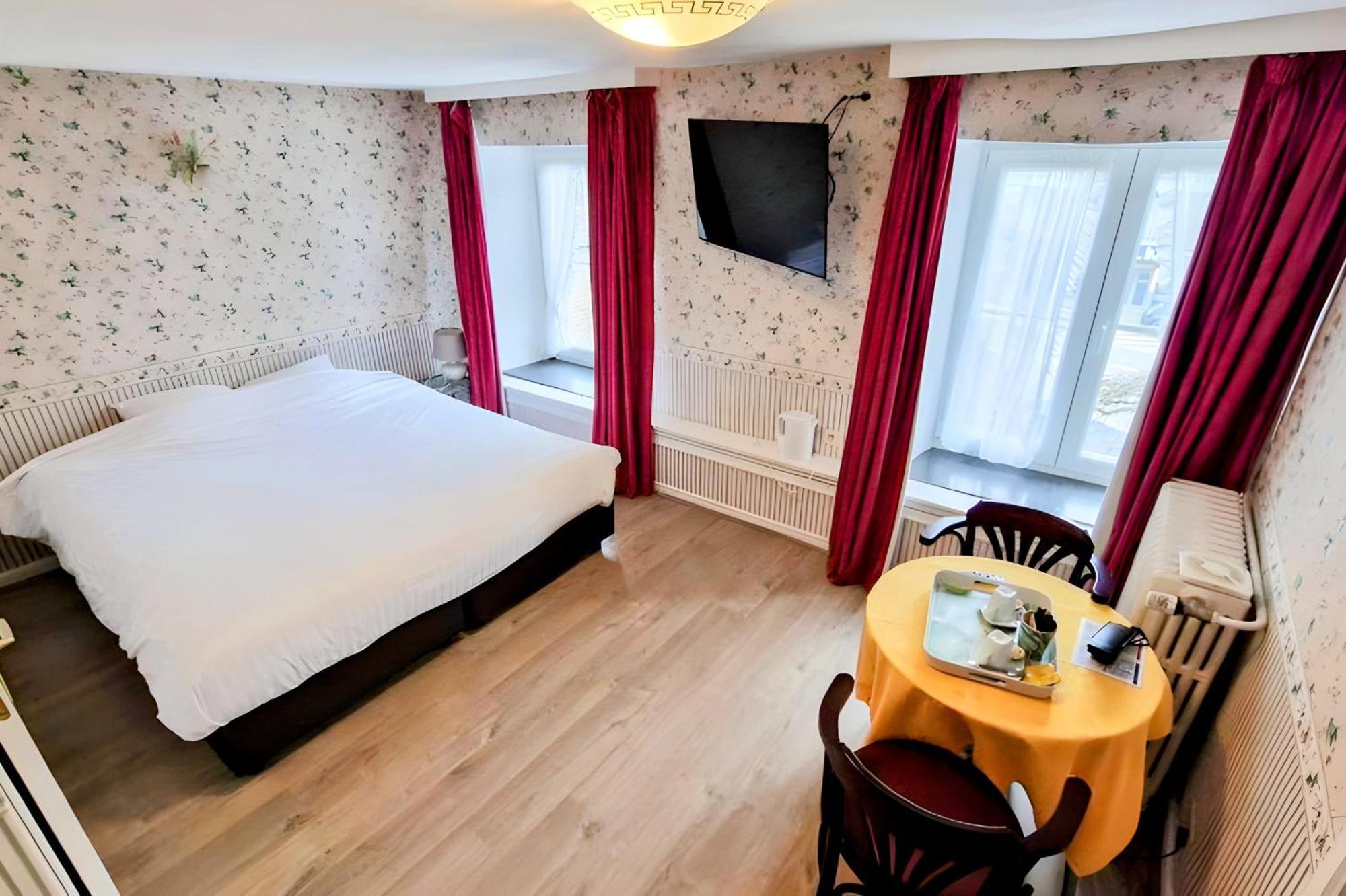 Royal Hotel-restaurant Bonhomme